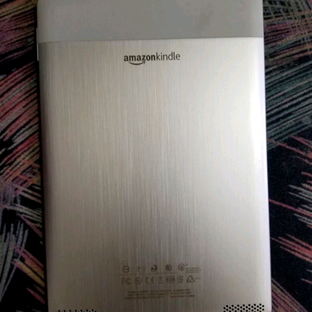Amazon Kindle - Picture 2 of 2